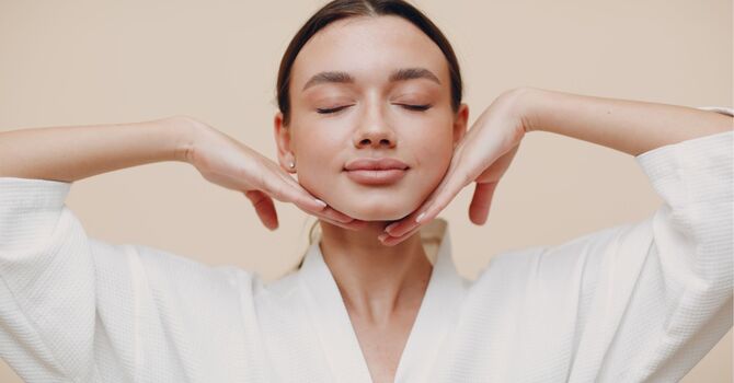Medical/Pharmaceutical Grade Facials + Peels